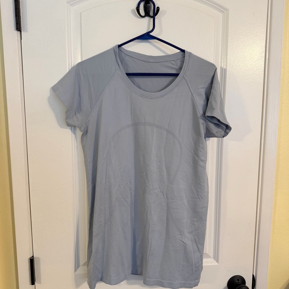 Lululemon swiftly tech short sleeve